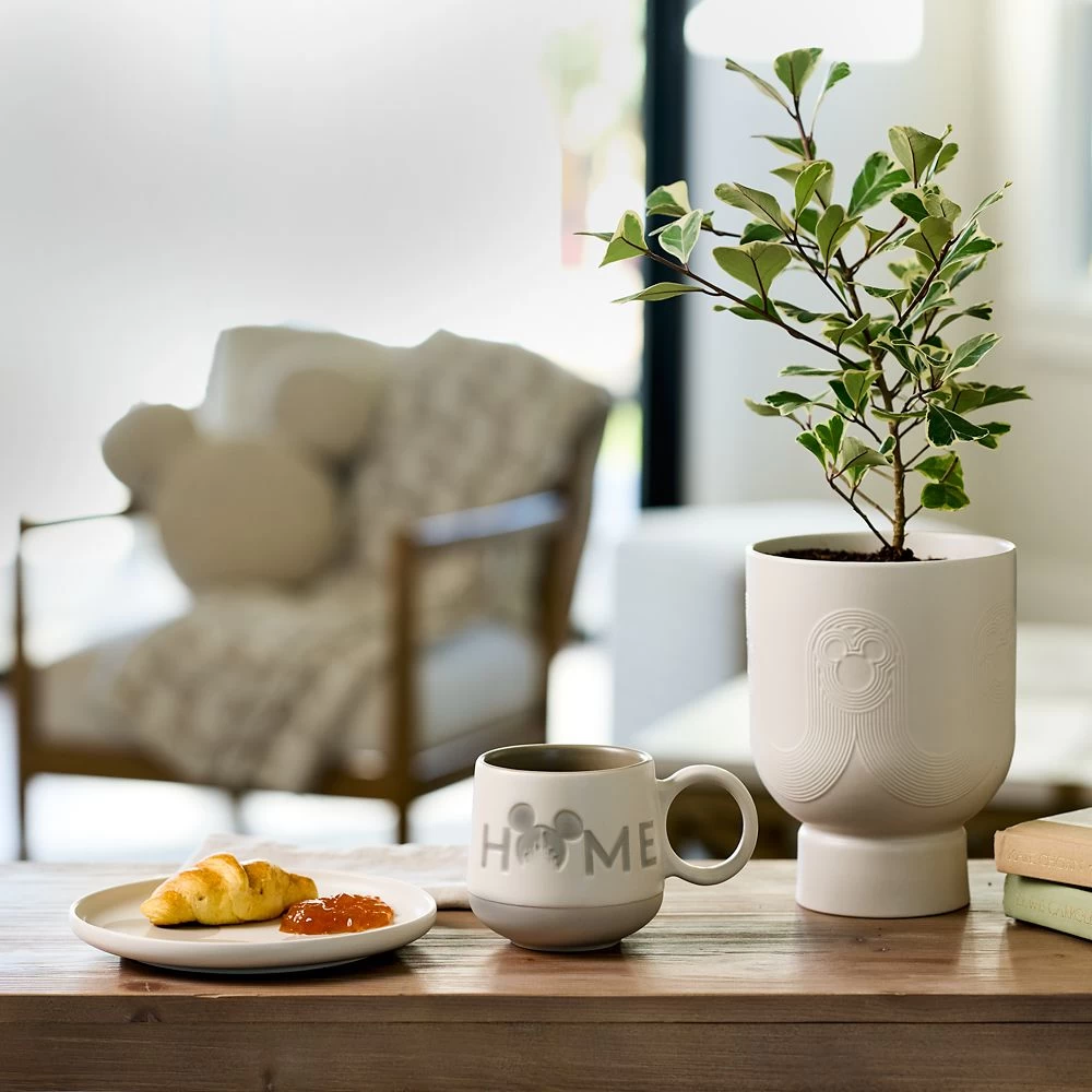 Disney Mickey Mouse Icon Planter Pot – Mickey Mouse Home Collection - Image 2