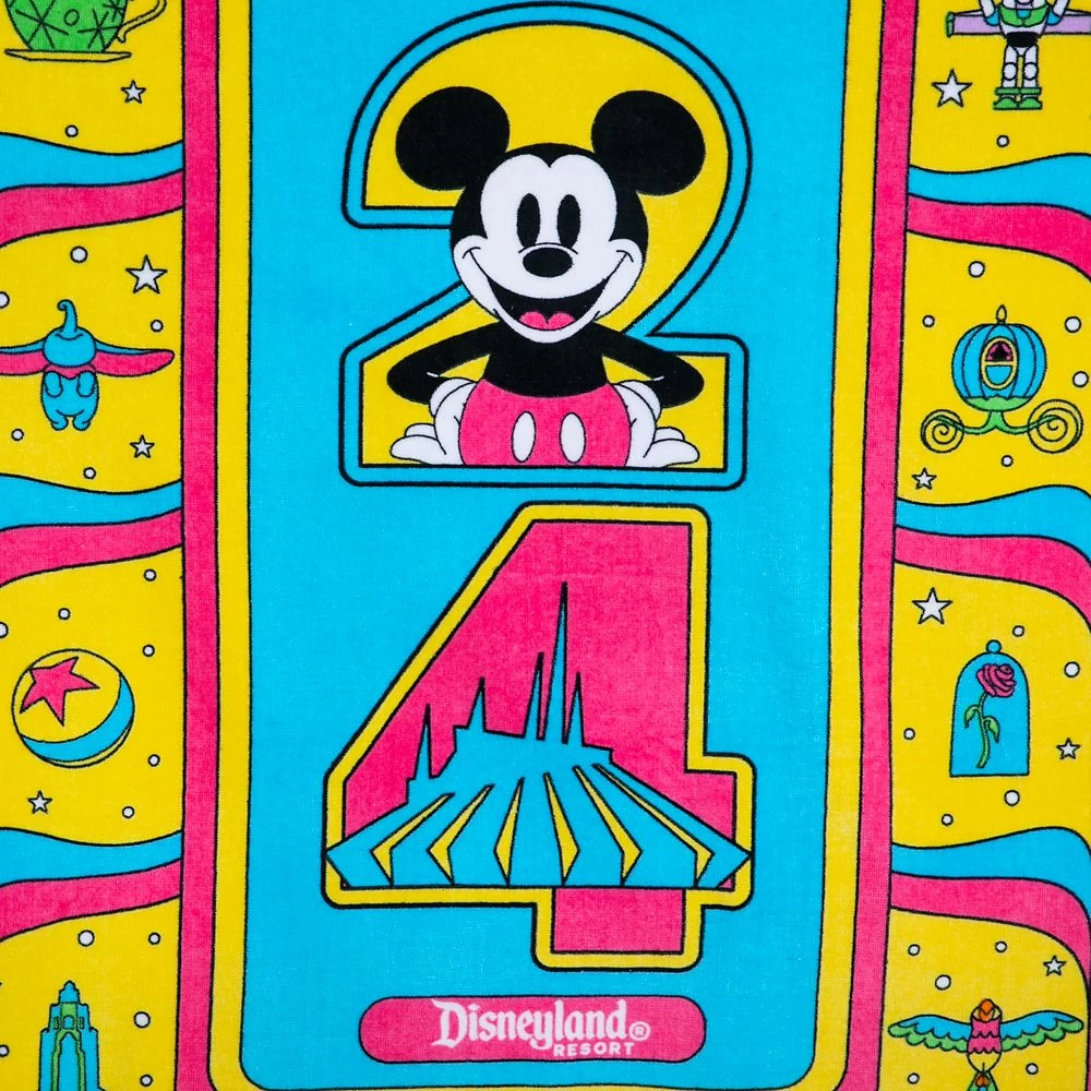 Mickey And Minnie Mouse Beach Towel β Disneyland 2024 β Large - Image 2
