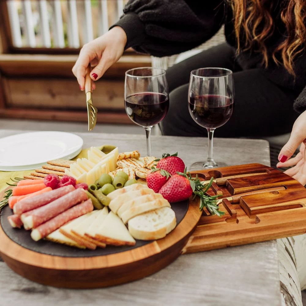 Mickey Mouse And Friends Slate Cheeseboard – Disney100 - Image 3